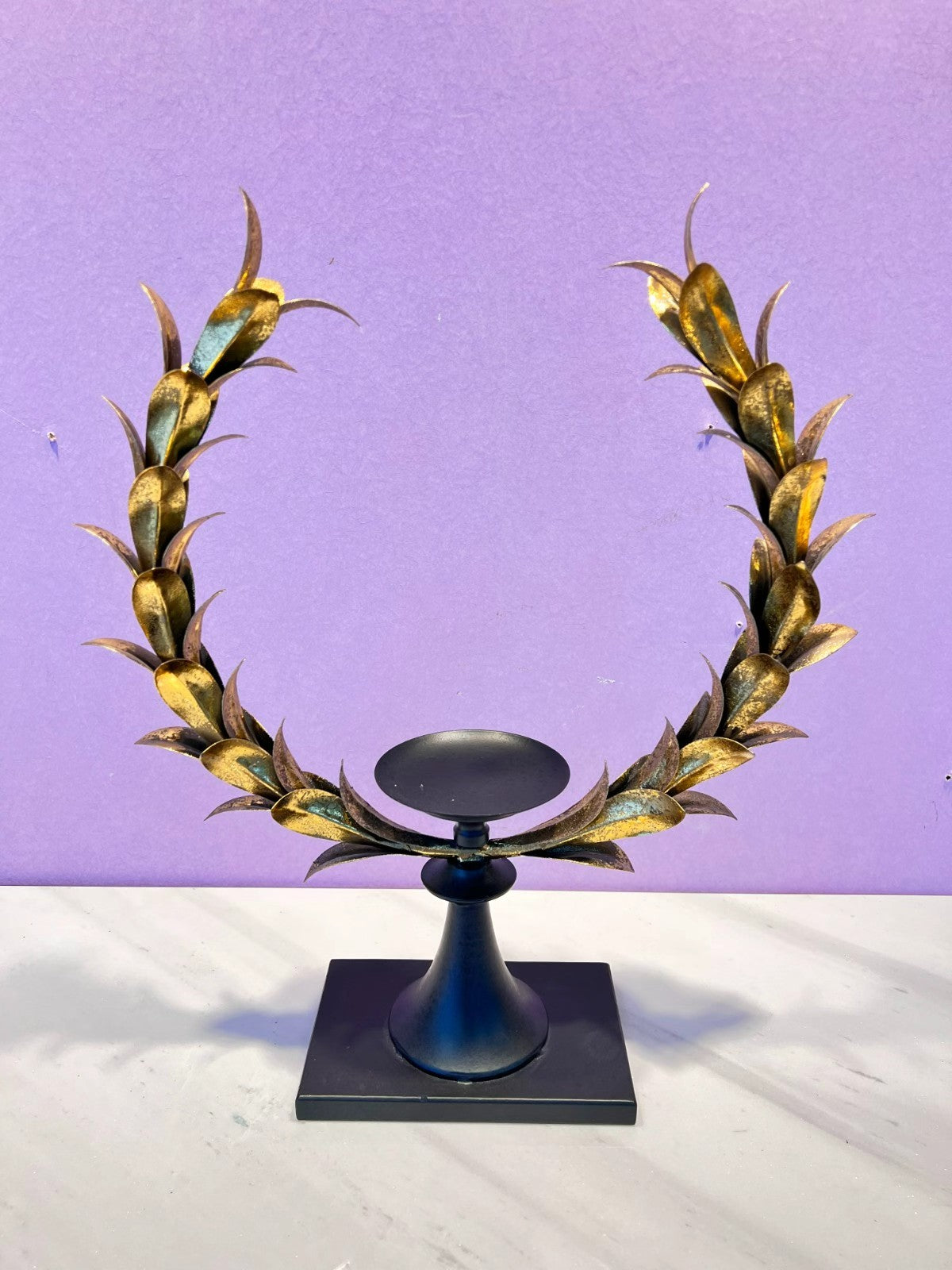 Laurel Wreath Candle Stand